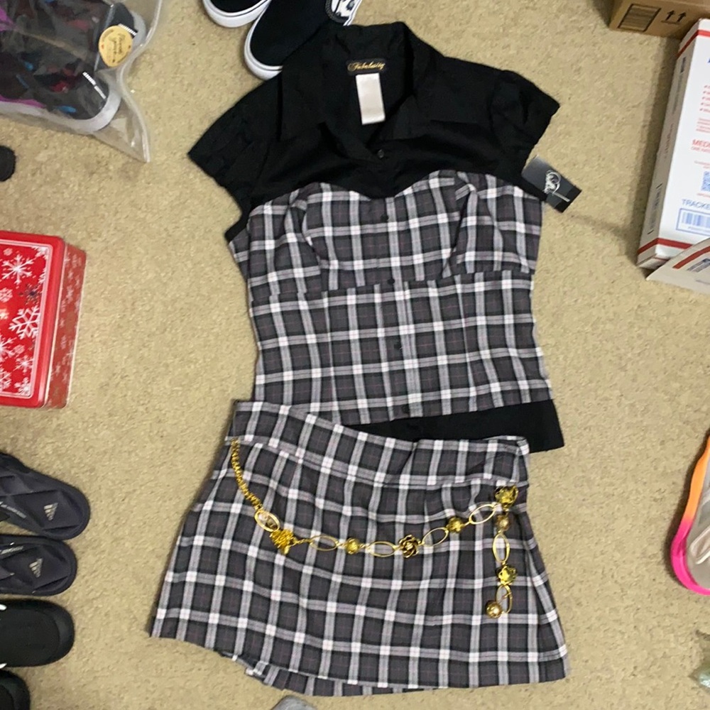 Brand New cute plaid outfit